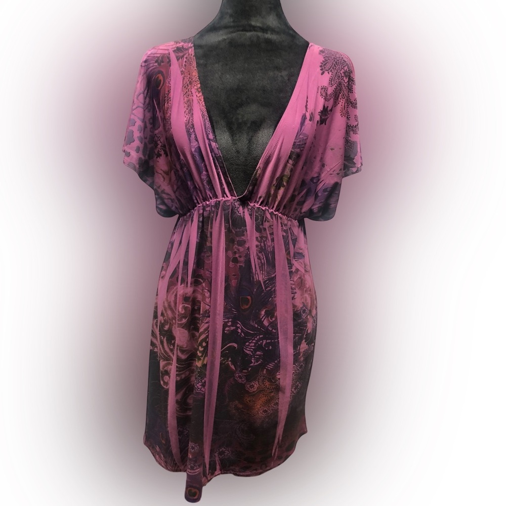 CITY TRIANGLES v-neck dress